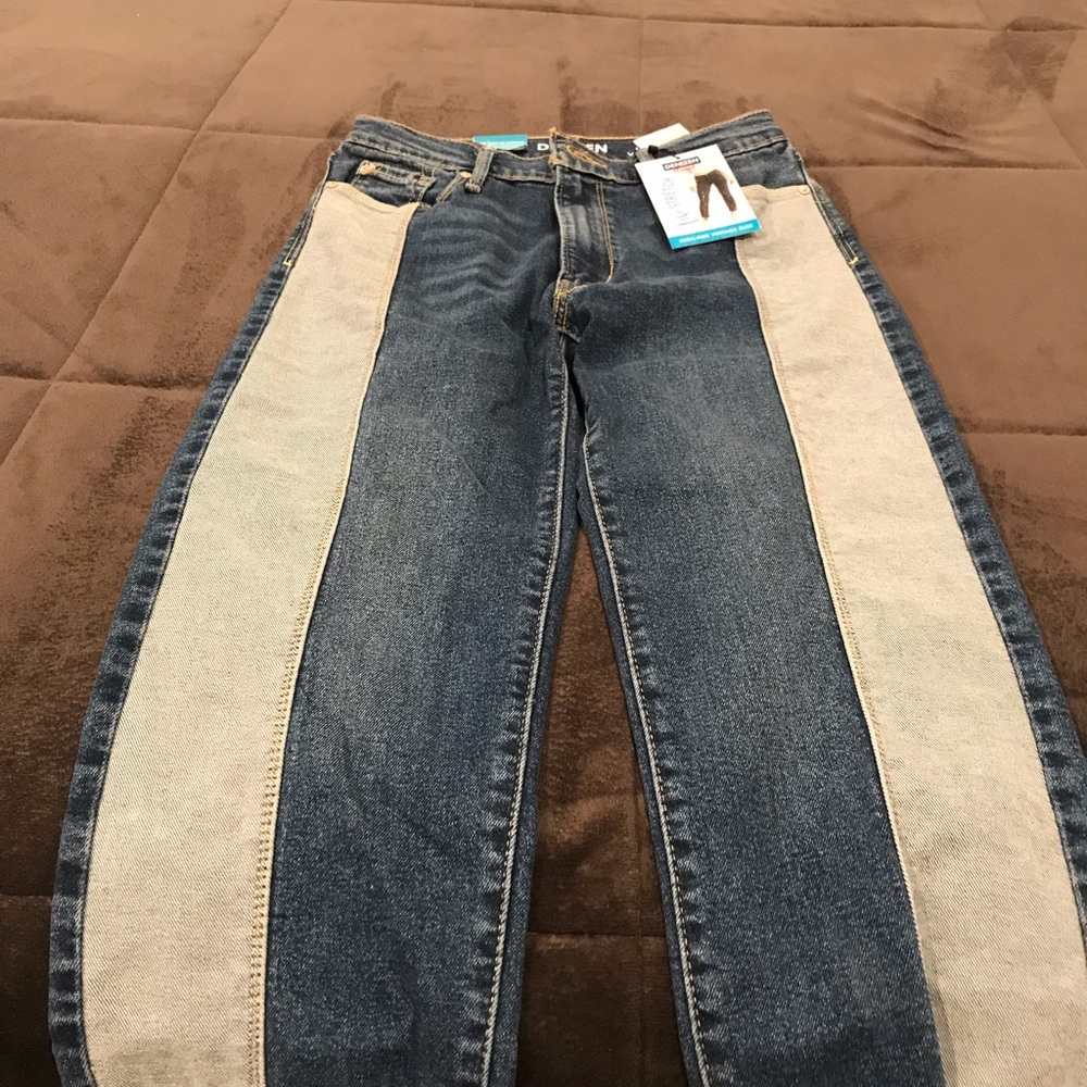 High Rise Vintage Slim Levis Jeans